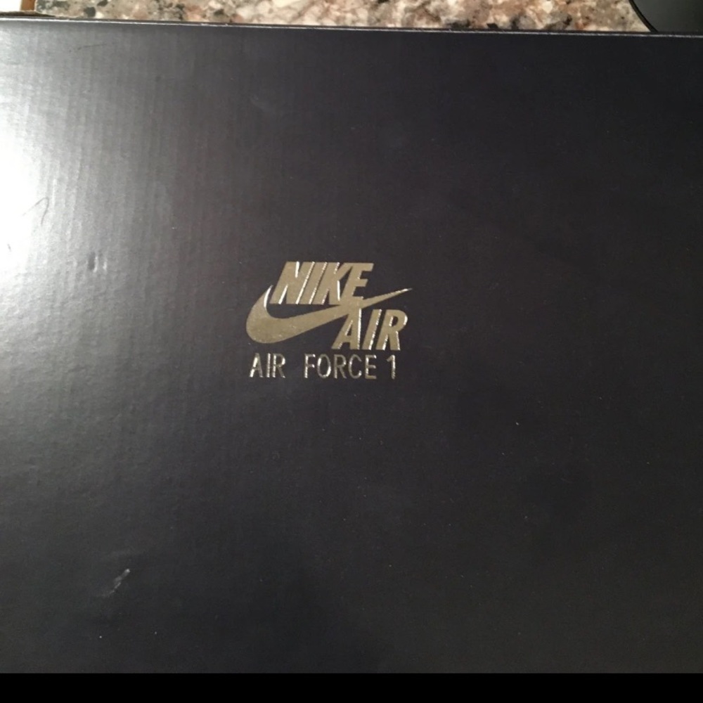 Nike Air Force 1 pixels